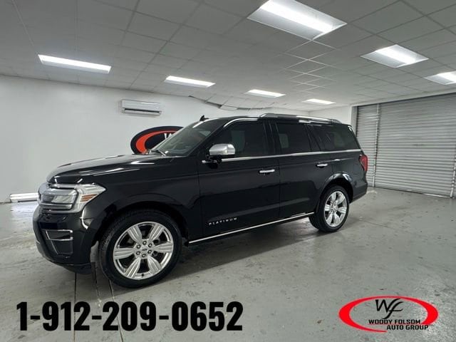 2023 Ford Expedition Platinum's photo