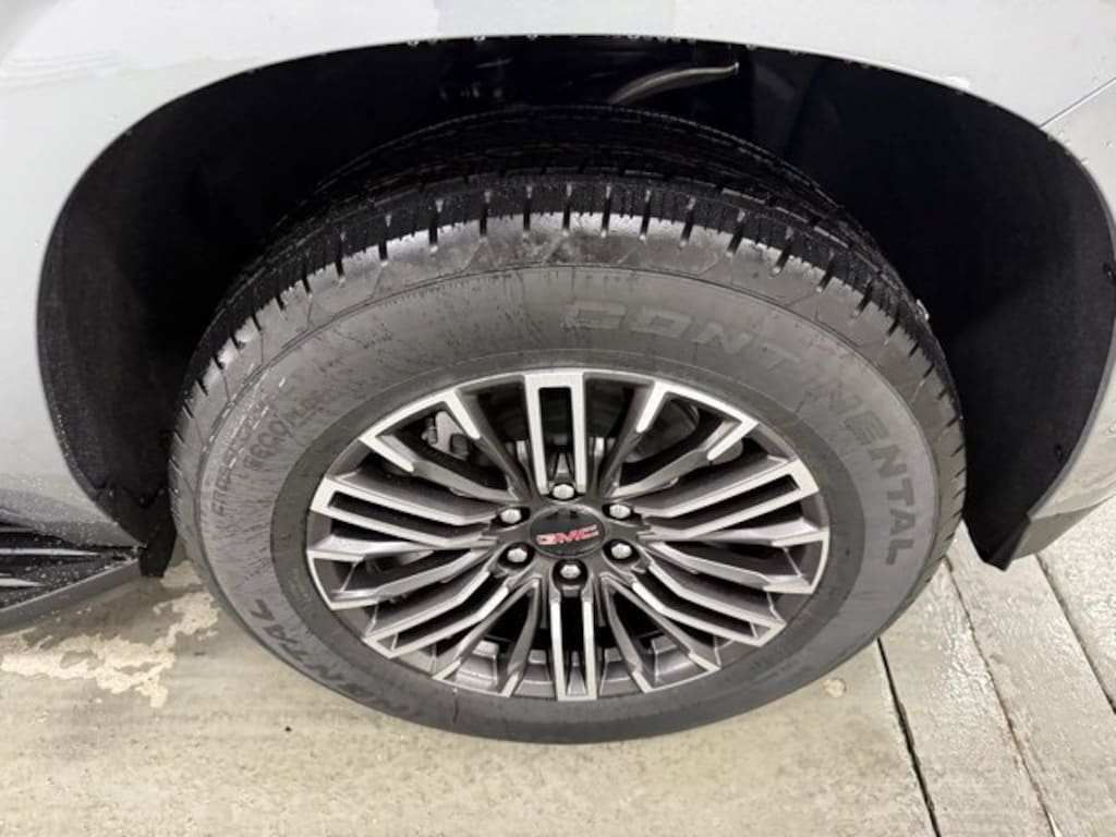 New 2026 GMC Yukon Elevation SUV