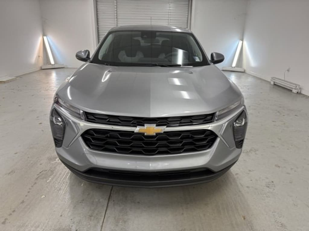 New 2026 Chevrolet Trax LS SUV