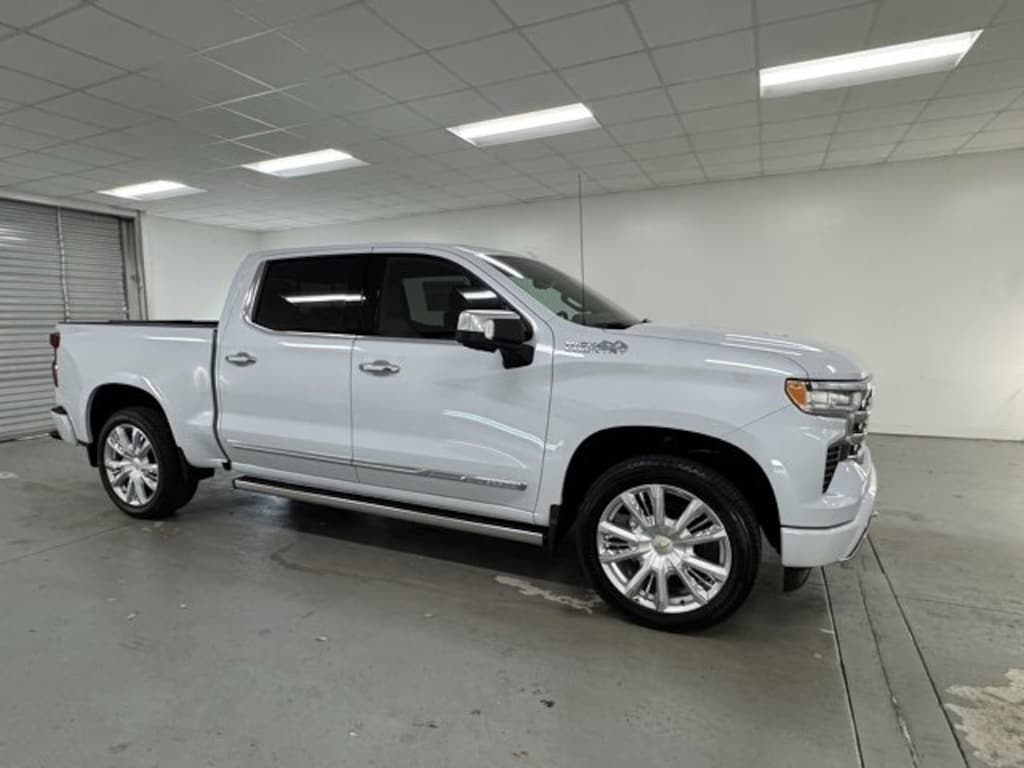 New 2026 Chevrolet Silverado 1500 High Country Truck