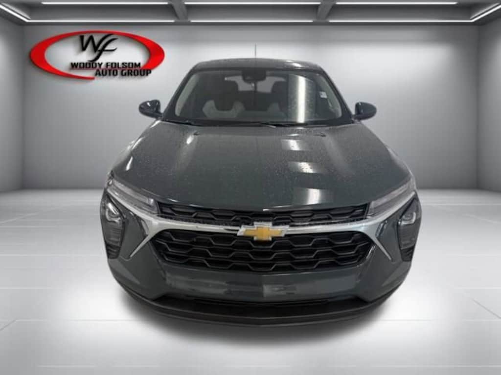 New 2026 Chevrolet Trax LS SUV
