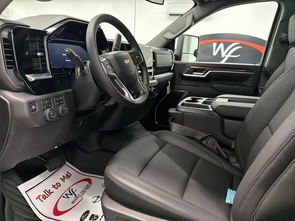 2026 Chevrolet Silverado 2500 HD LT - Photo 9