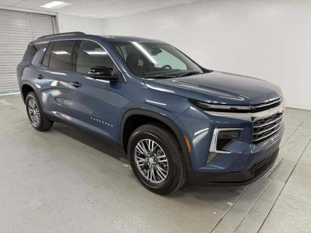New 2026 Chevrolet Traverse LT SUV