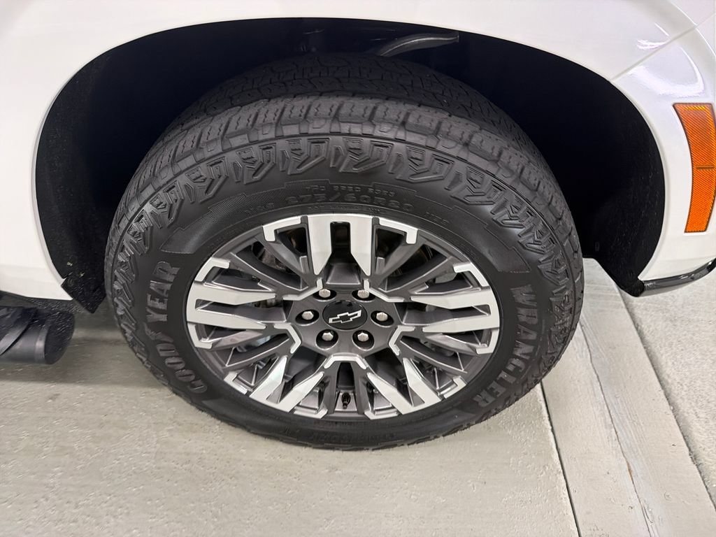 Used 2025 Chevrolet Suburban Z71 SUV