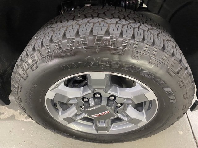 2025 Gmc Sierra HD SLT photo 4