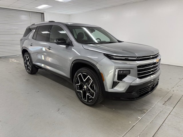 2025 Chevrolet Traverse High Country photo 3