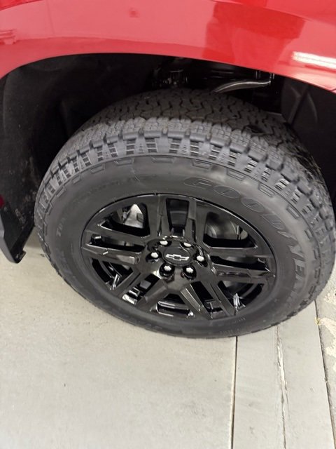 2026 Chevrolet Silverado 1500 RST photo 3