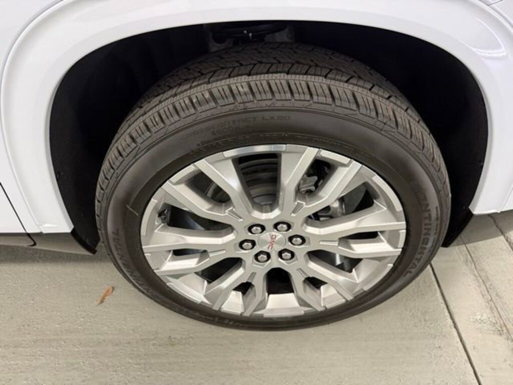 New 2026 GMC Acadia Denali SUV