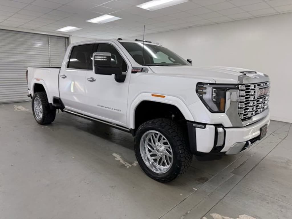 Used 2025 GMC Sierra 2500 HD Denali Truck Crew Cab