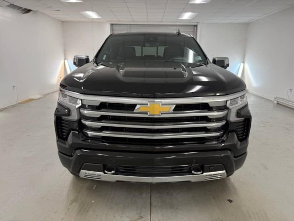 New 2026 Chevrolet Silverado 1500 High Country Truck