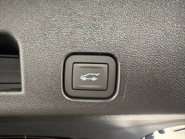 2026 Chevrolet Traverse LT - Photo 9