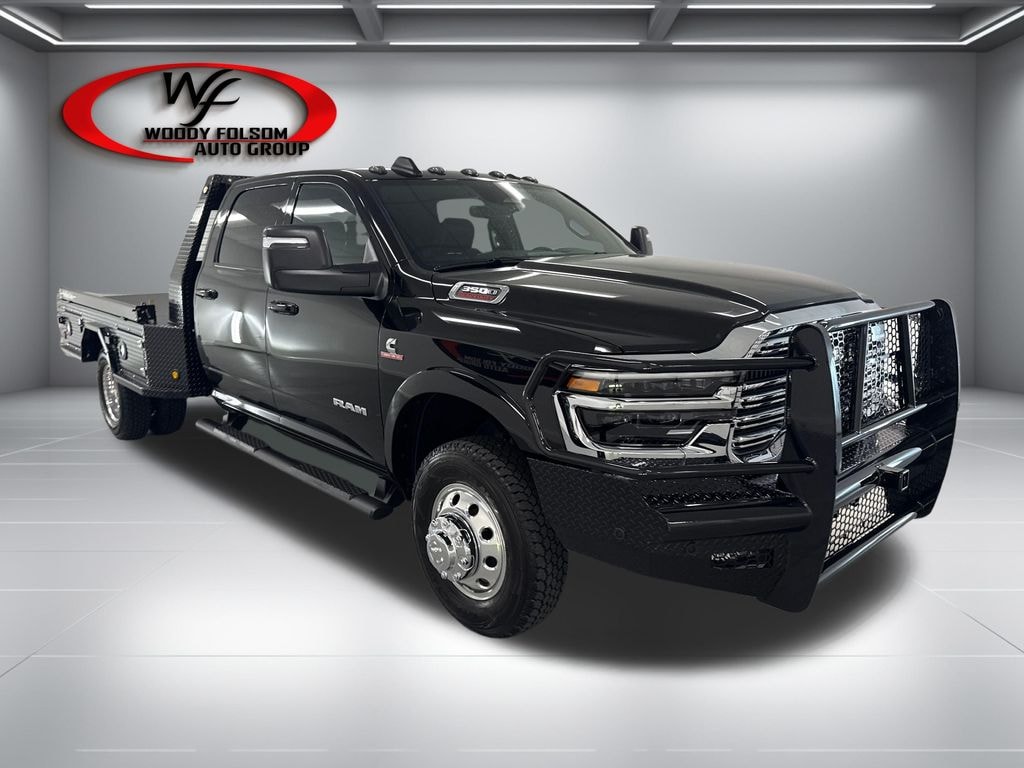New 2026 Ram 3500 Chassis Cab BIG HORN CREW 4X4 60' CA Pickup