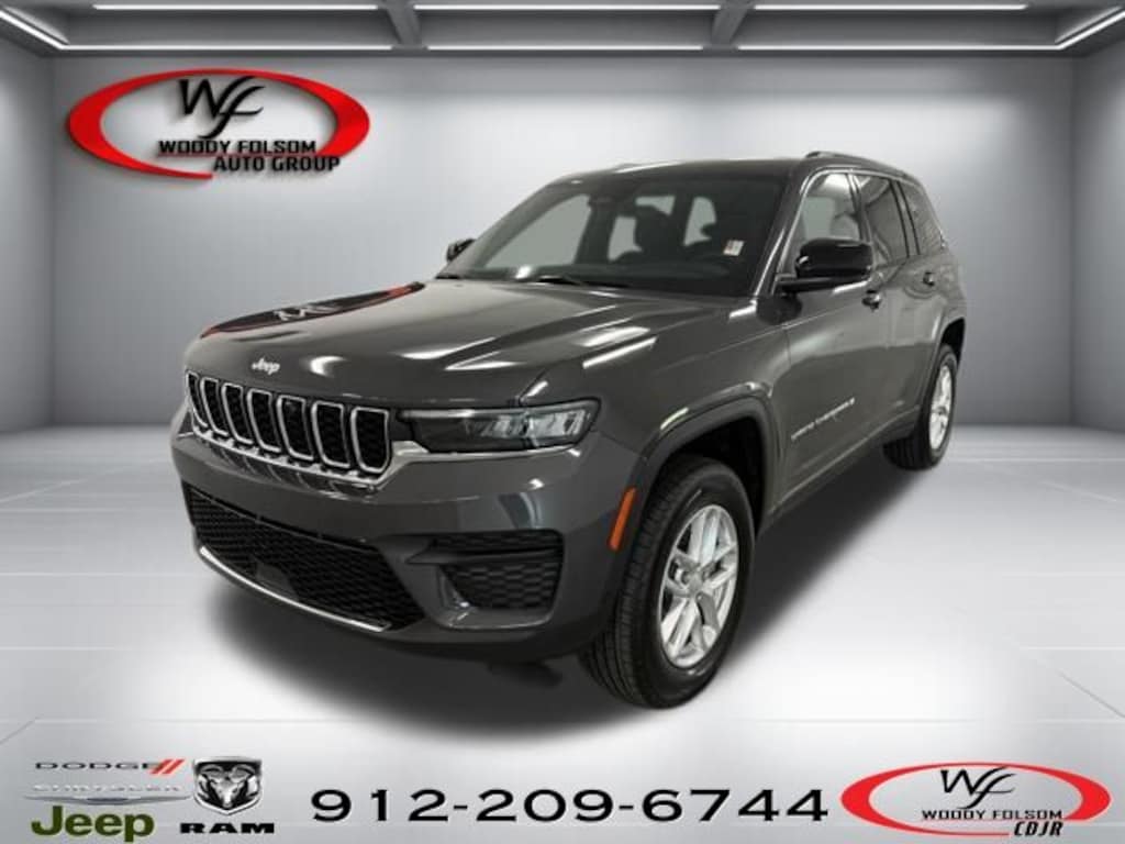 New 2026 Jeep Grand Cherokee LAREDO 4X4 Sport Utility
