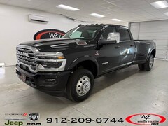 2026 Ram 3500 LIMITED LONGHORN CREW CAB 4X4 8' BOX Pickup