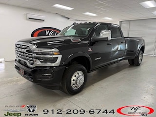 2026 Ram 3500 LIMITED LONGHORN CREW CAB 4X4 8' BOX Pickup