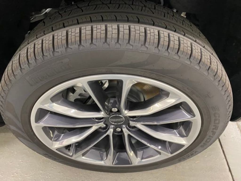 New 2024 Jeep Wagoneer L SERIES II 4X4 Sport Utility