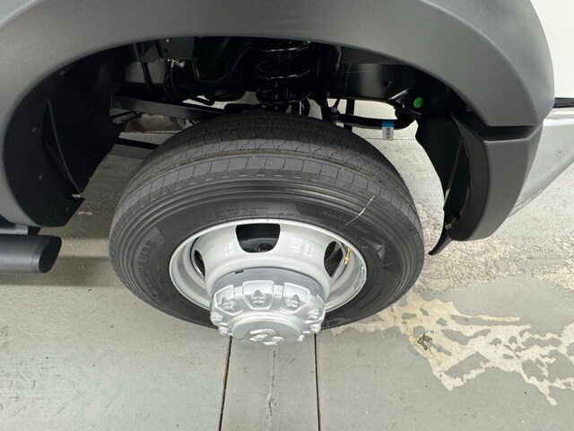 2026 Ram 5500 Tradesman photo 4