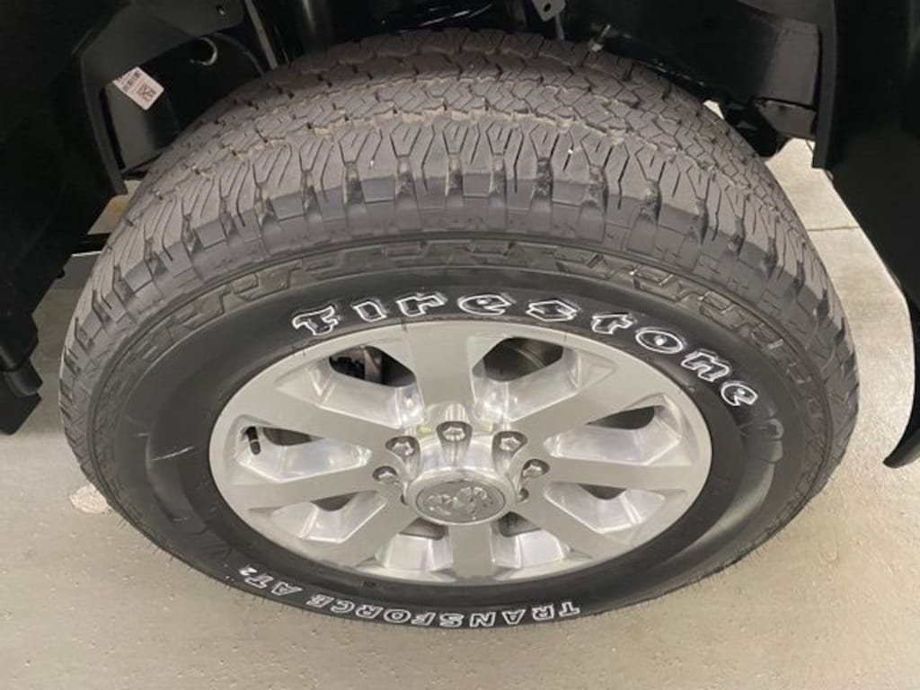 New 2025 Ram 2500 LARAMIE CREW CAB 4X4 6'4 BOX Pickup