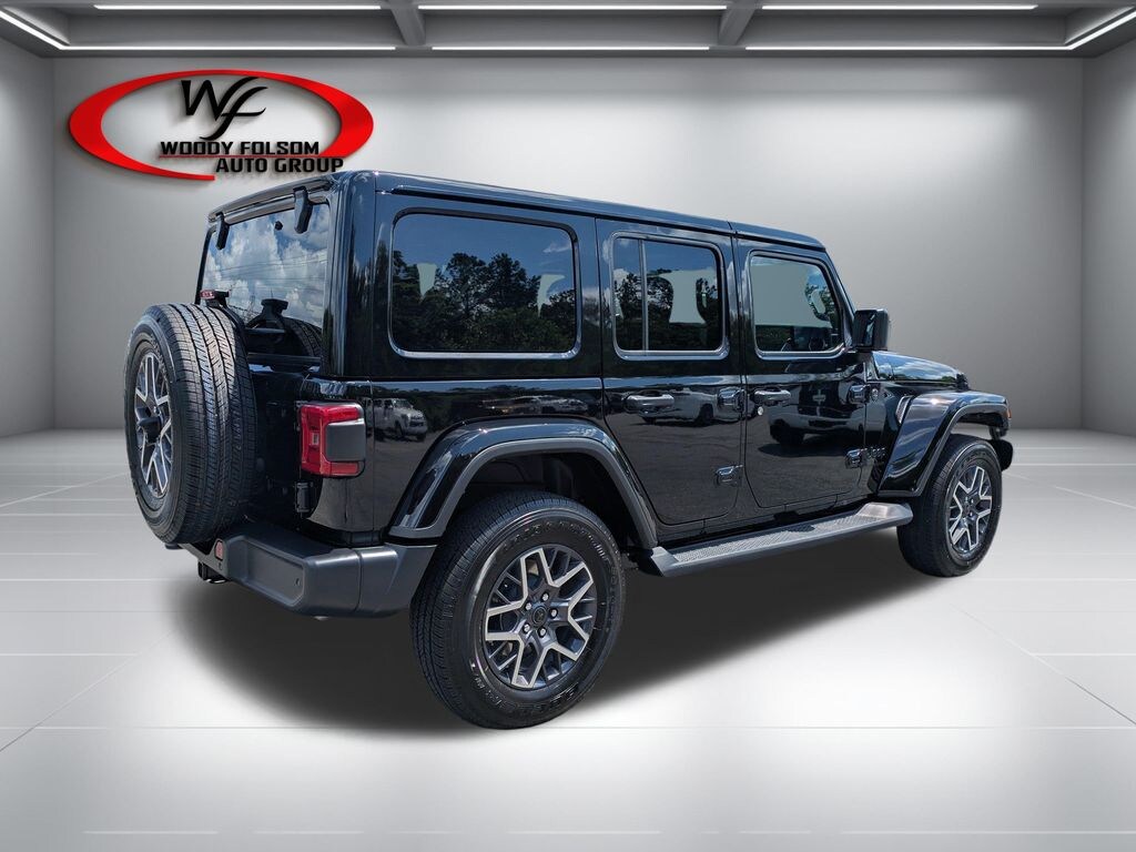 New 2026 Jeep Wrangler 4-DOOR SAHARA Sport Utility