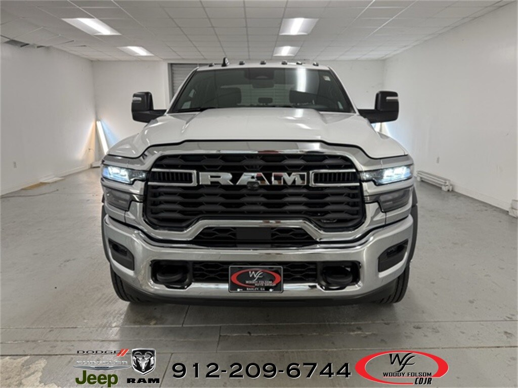 2026 Ram 4500 Tradesman photo 2