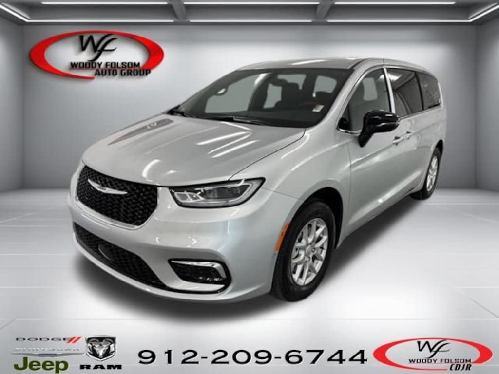 New 2026 Chrysler Pacifica SELECT Passenger Van