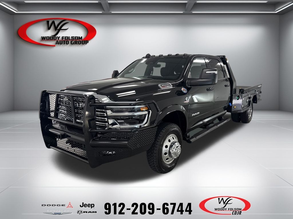 New 2026 Ram 3500 Chassis Cab BIG HORN CREW 4X4 60' CA Pickup