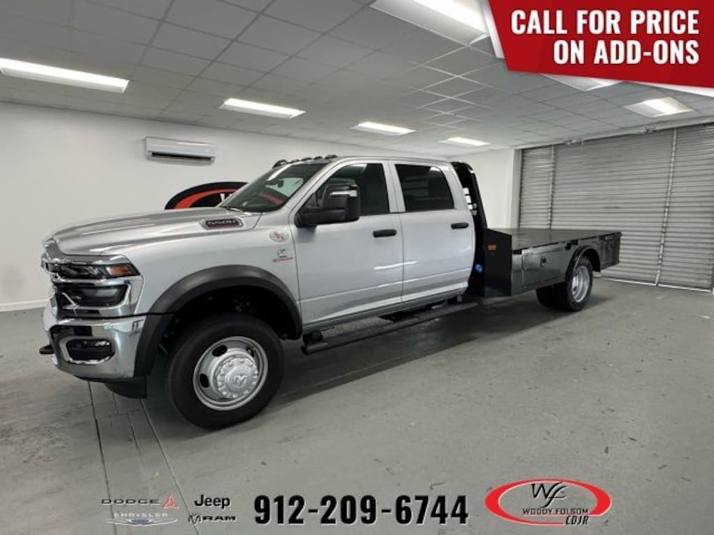 New 2026 Ram 5500 Chassis Cab TRADESMAN CREW 4X4 84' CA Pickup