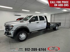 2026 Ram 5500 Chassis Cab TRADESMAN  CREW  4X4 84' CA Pickup