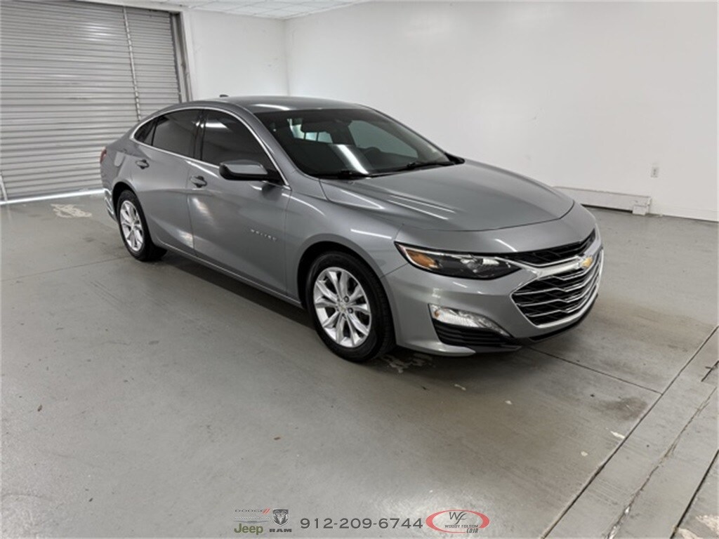2023 Chevrolet Malibu 1LT photo 3