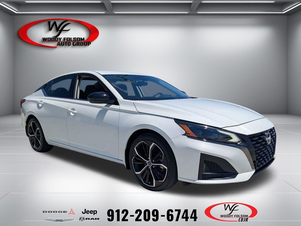 Used 2024 Nissan Altima 2.5 SR Sedan