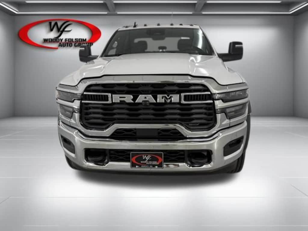 New 2026 Ram 5500 Chassis Cab TRADESMAN CREW 4X4 60' CA Pickup