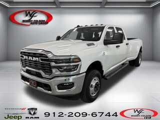 2026 Ram 3500 TRADESMAN CREW CAB 4X4 8' BOX Pickup