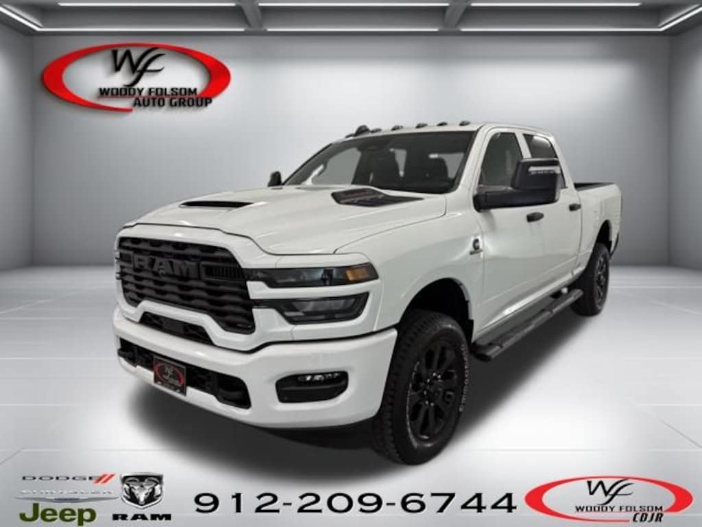 New 2026 Ram 2500 BLACK EXPRESS CREW CAB 4X4 6'4 BOX Pickup