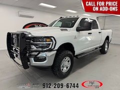 2026 Ram 2500 TRADESMAN CREW CAB 4X4 6'4 BOX Pickup