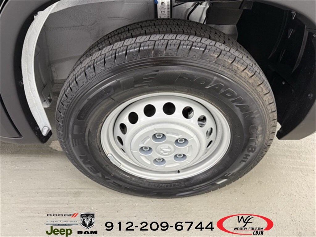 2026 Ram ProMaster 2500 Cargo Van photo 4