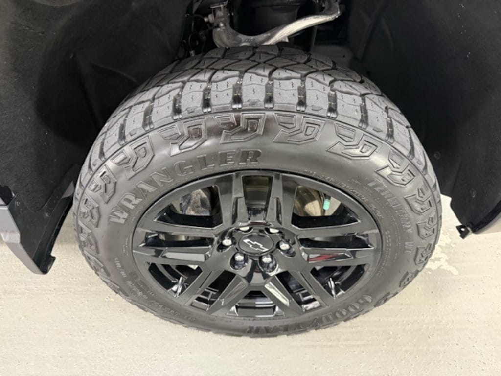 Used 2023 Chevrolet Silverado 1500 LT Trail Boss Truck Crew Cab