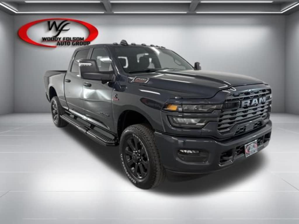 New 2026 Ram 2500 BIG HORN CREW CAB 4X4 6'4 BOX Pickup