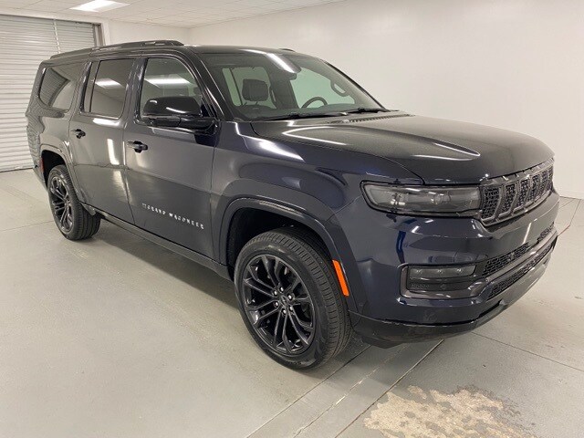 2024 Jeep Grand Wagoneer L II photo 4