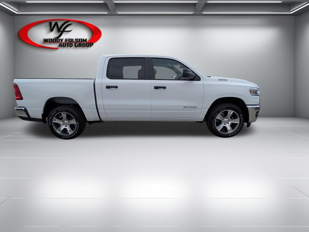New 2026 Ram 1500 TRADESMAN CREW CAB 4X4 5'7 BOX Pickup