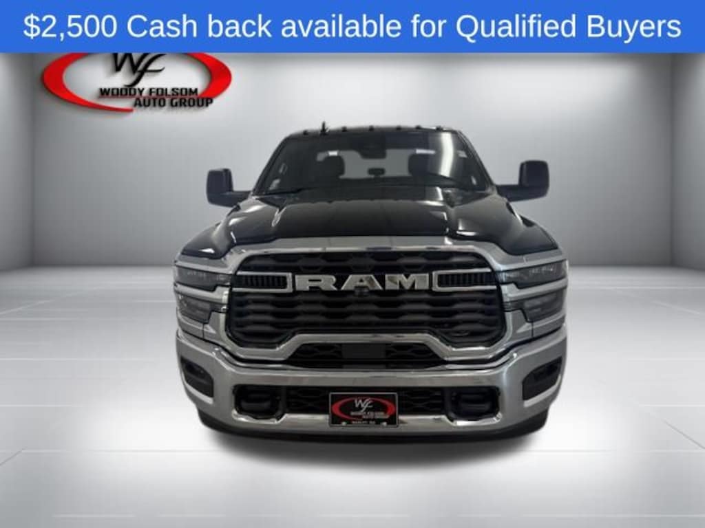New 2026 Ram 3500 Chassis Cab TRADESMAN CREW 4X4 60' CA Pickup