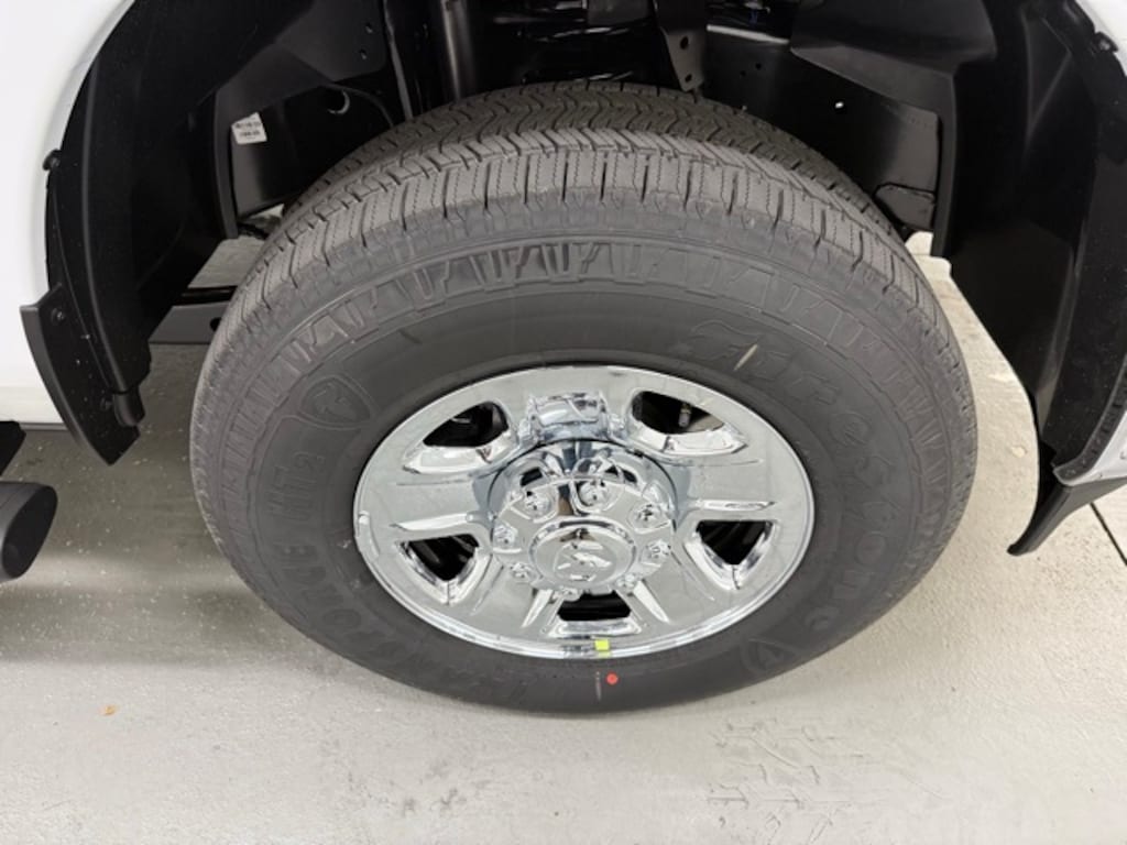 New 2026 Ram 2500 TRADESMAN CREW CAB 4X4 6'4 BOX Pickup