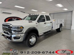 2026 Ram 4500 Chassis Cab TRADESMAN  CREW  4X4 84' CA Pickup