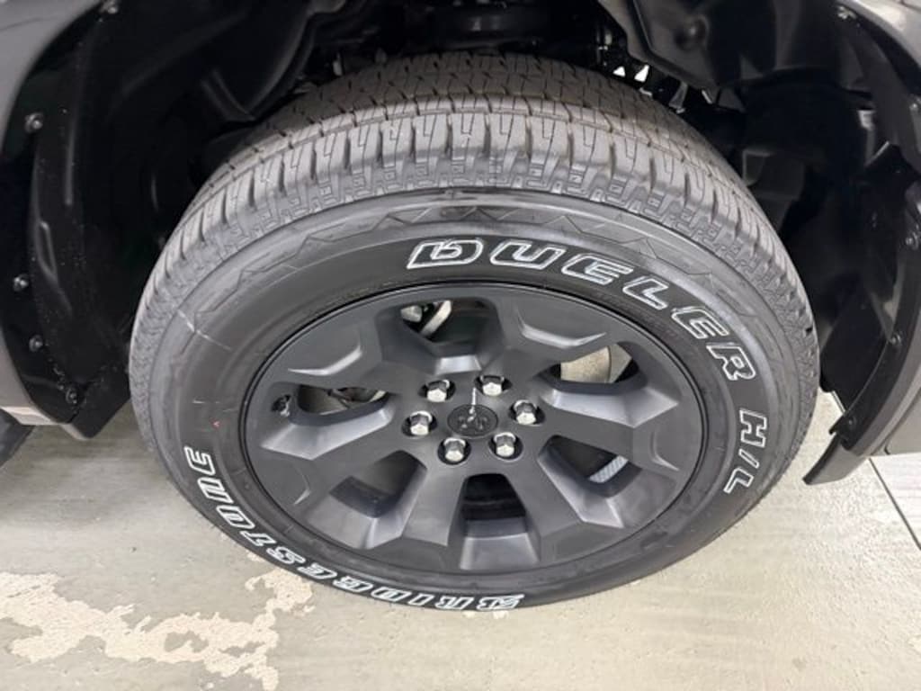 New 2026 Ram 1500 BIG HORN CREW CAB 4X4 5'7 BOX Pickup