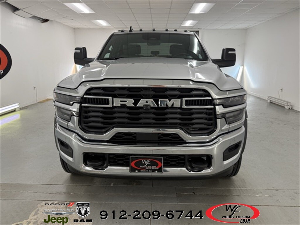 2026 Ram 5500 Tradesman photo 2