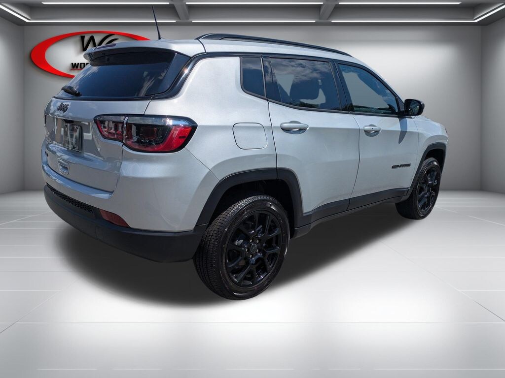 New 2026 Jeep Compass LATITUDE ALTITUDE 4X4 Sport Utility