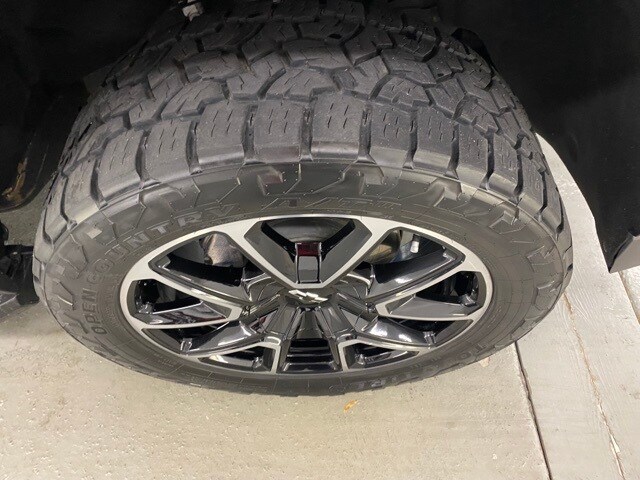 2023 Chevrolet Tahoe RST photo 4