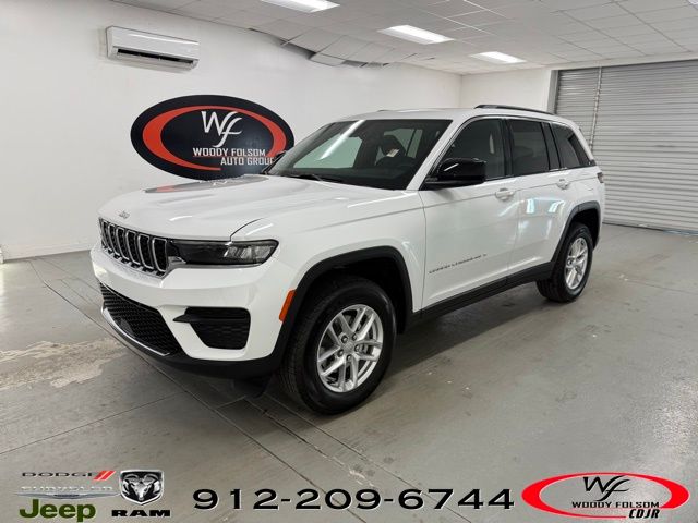 2025 Jeep Grand Cherokee Laredo's photo