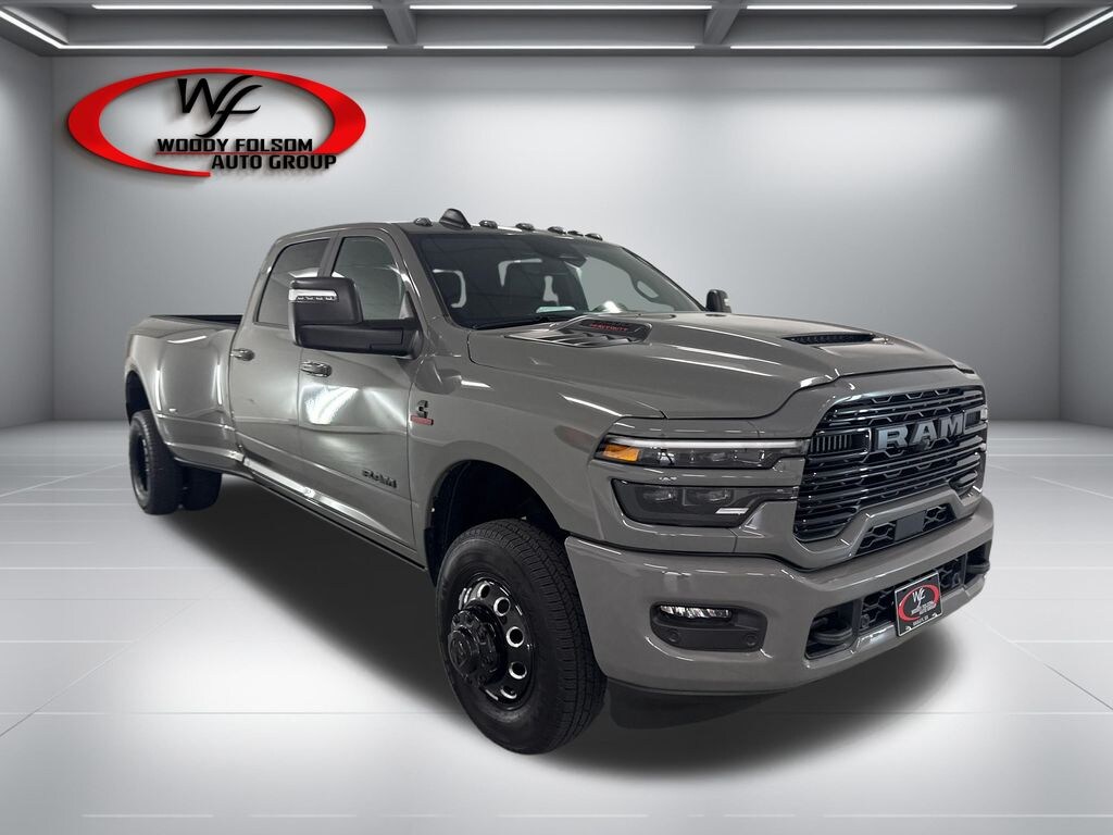 New 2026 Ram 3500 LARAMIE CREW CAB 4X4 8' BOX Pickup