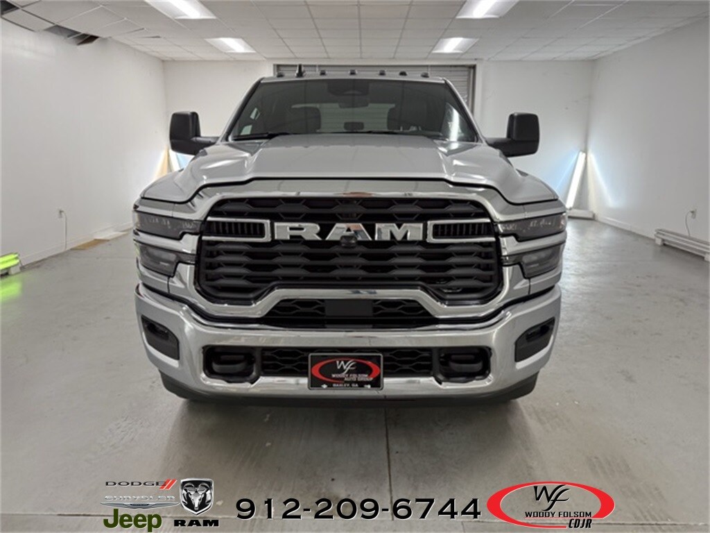 2026 Ram 3500 Tradesman photo 2