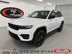 2025 Jeep Grand Cherokee ALTITUDE 4X2 Sport Utility